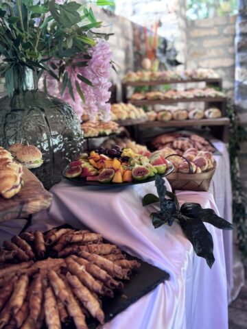 Sezonsko voće u ketering aranžmanu