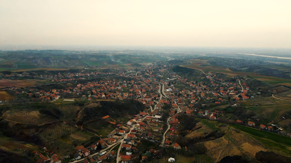 Đakonije ketering se nalaze u selu Bukovac nadomak Novog Sada